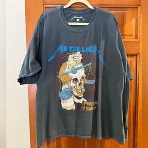 Urban Outfitters Oversized Tee, size L/XL